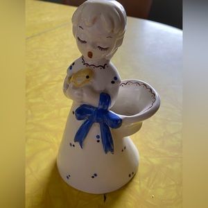 1933 deLee Art Figurine